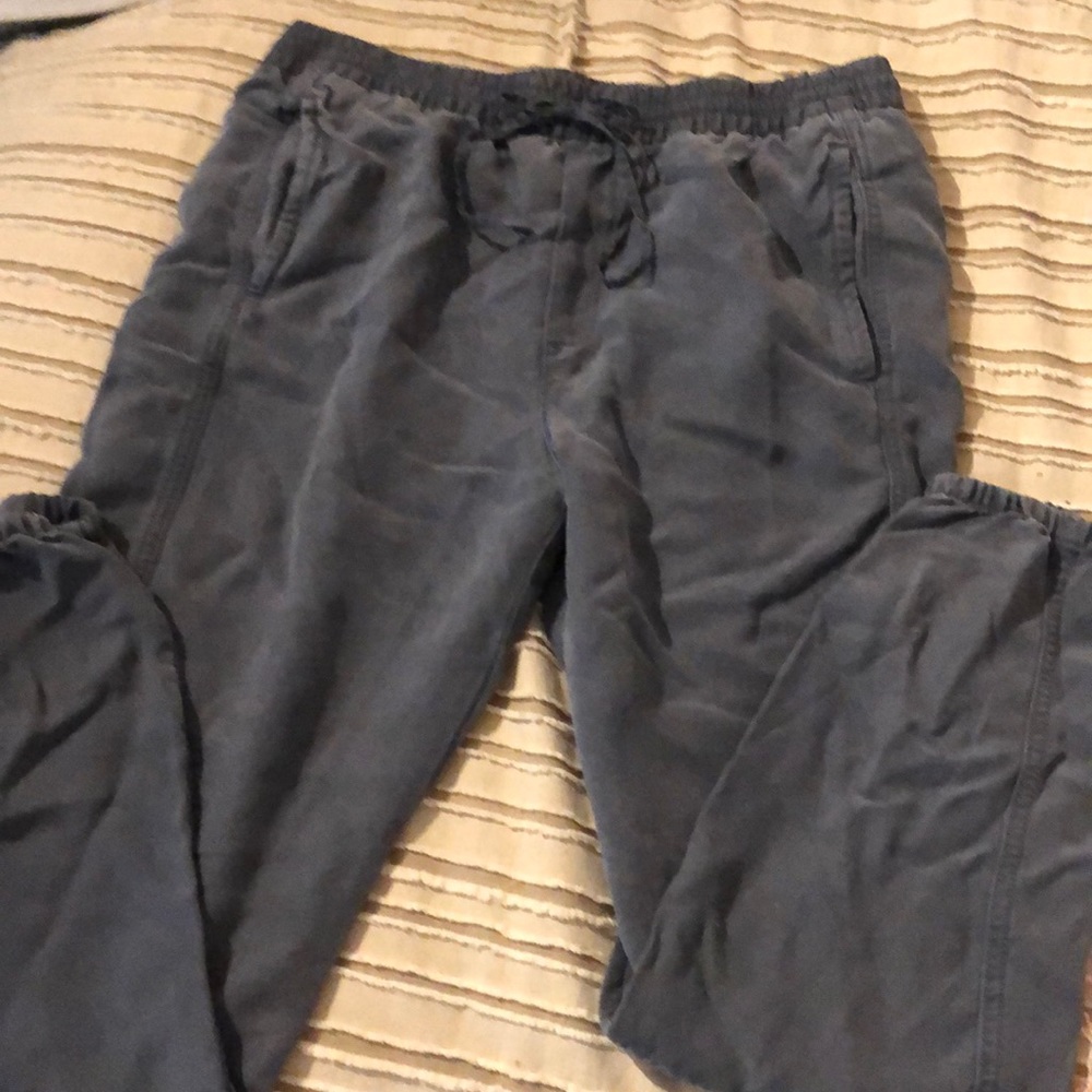 Gap parachute style pants